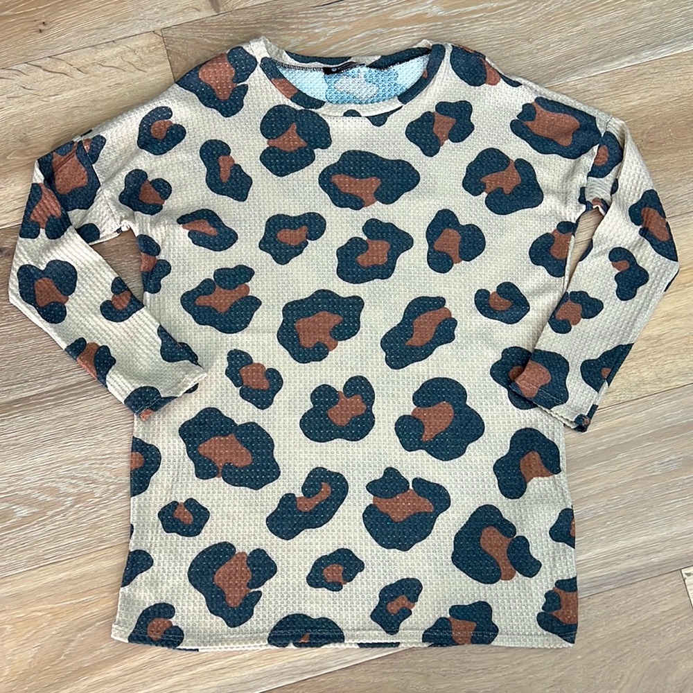 NWOT Bombom Leopard print long sleeve waffle oversized long sleeve